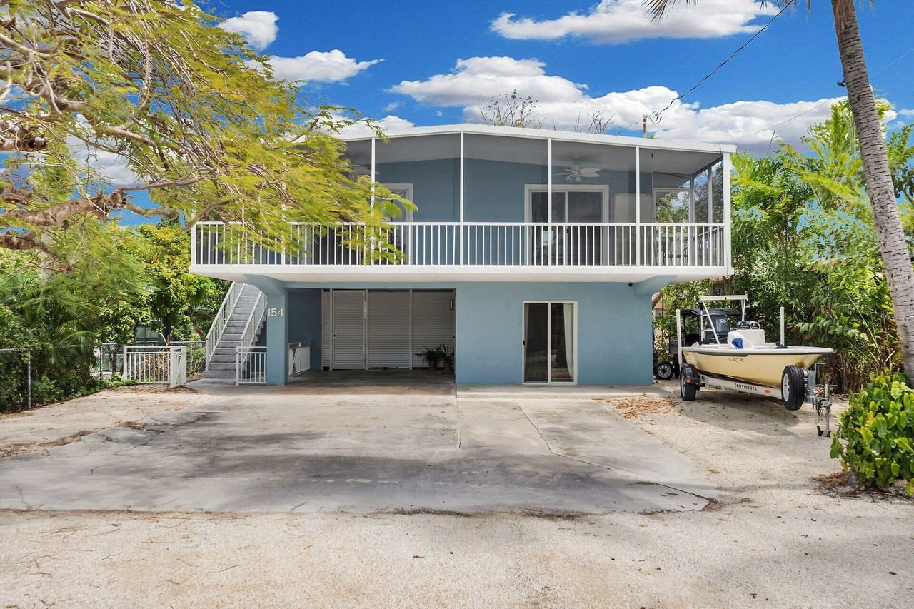 154 Hibiscus St