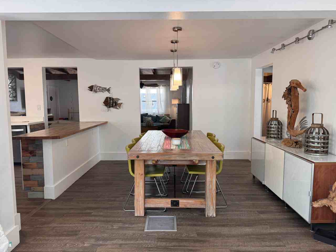 803 Oceana Ave - Photo 6 of 42