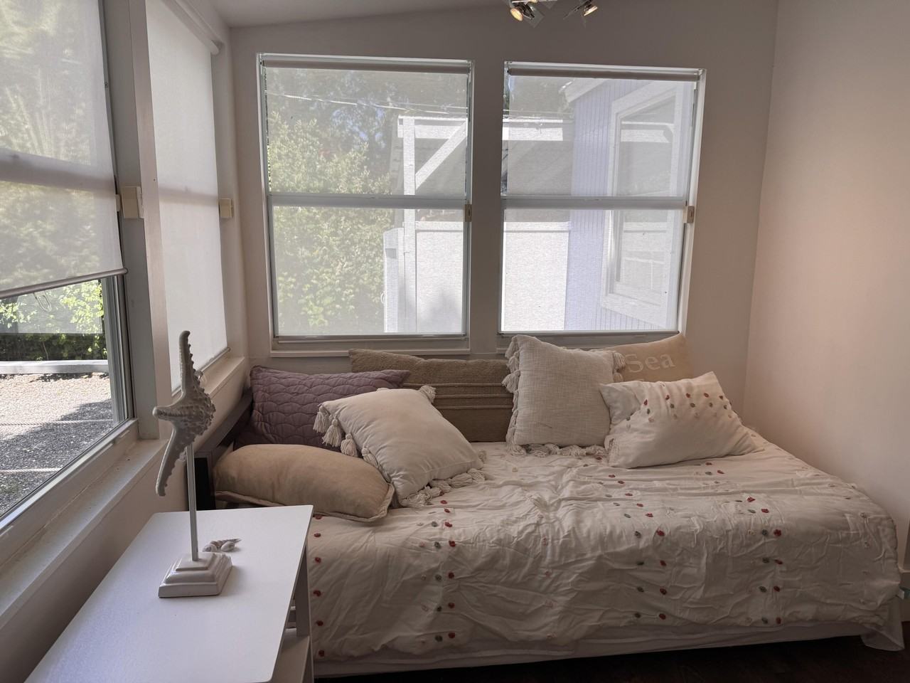 803 Oceana Ave - Photo 7 of 42