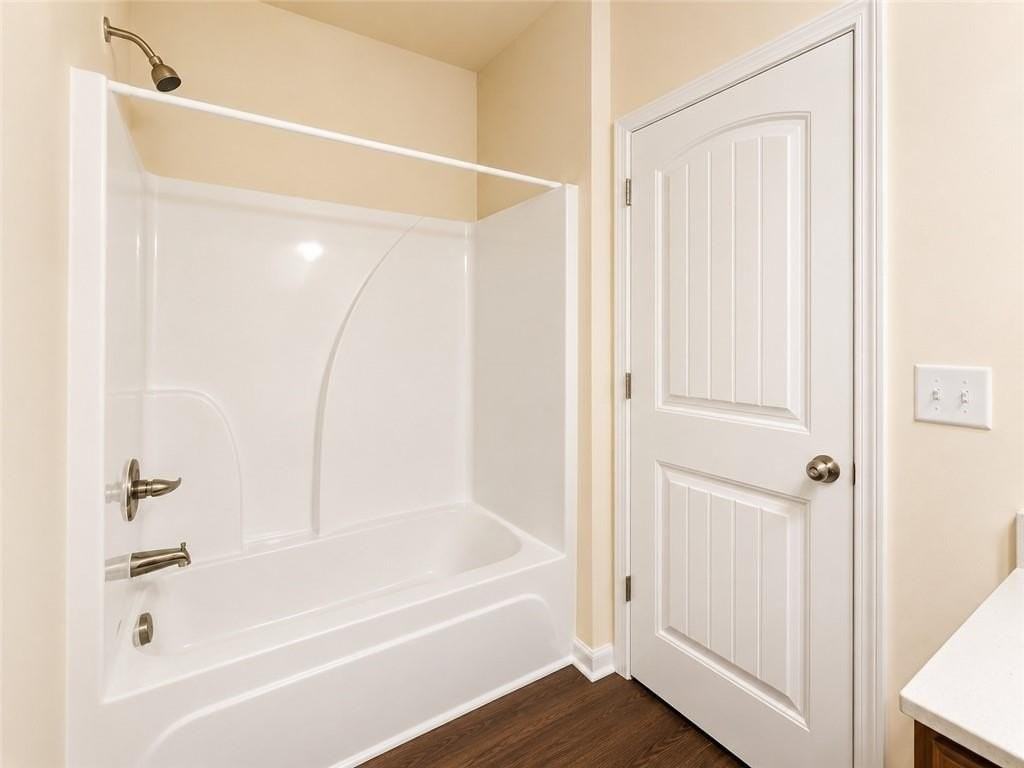 1856 Hanover West Dr - Photo 7 of 30