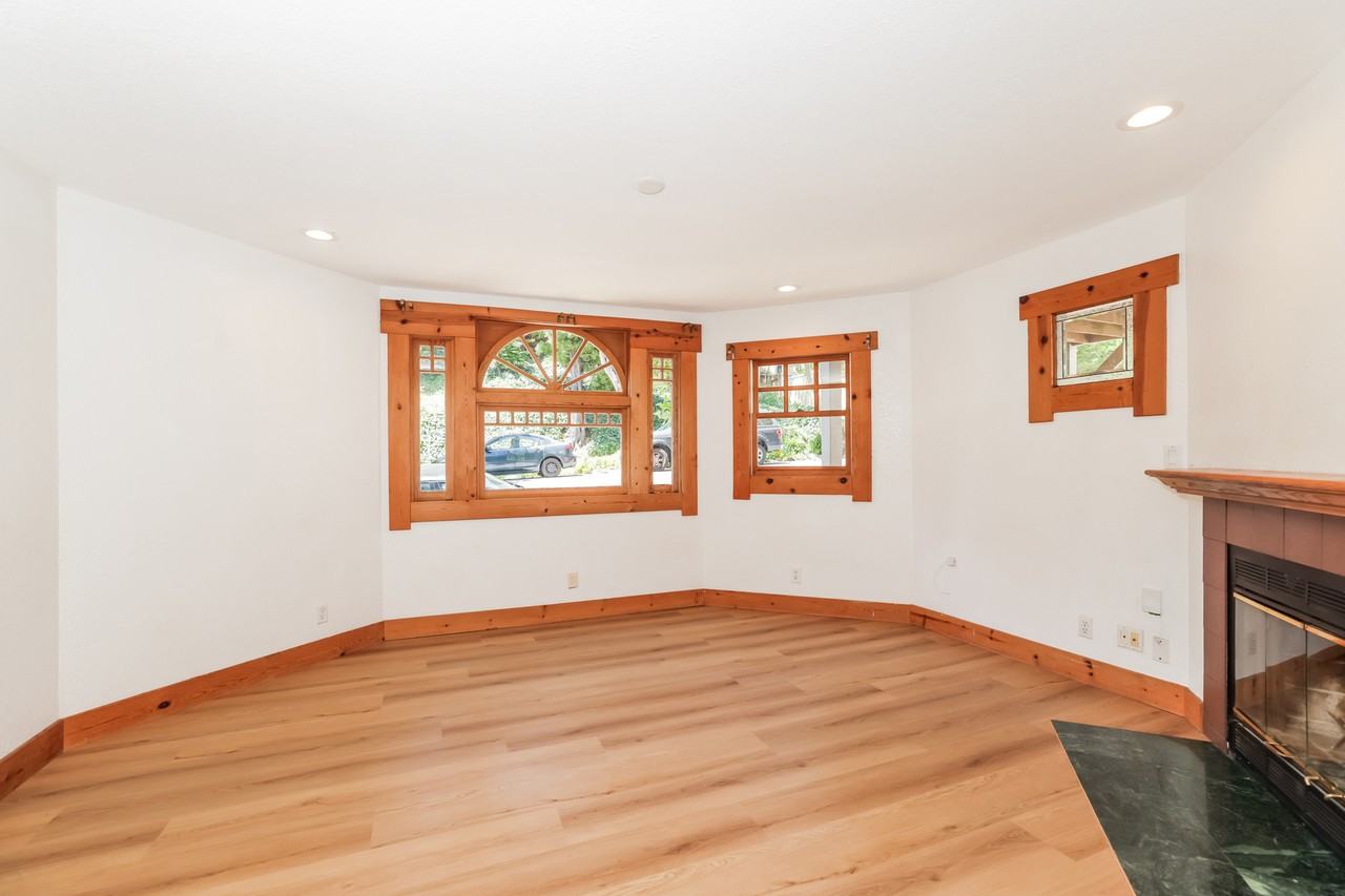14 Nicholl Ave #14 - Photo 5 of 16