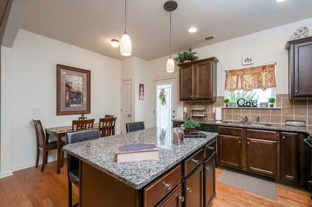 1645 Townview Ln - Photo 7 of 16