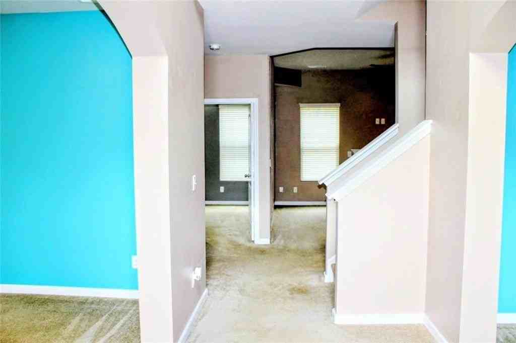 30 Hillside Oak Ln - Photo 2 of 23