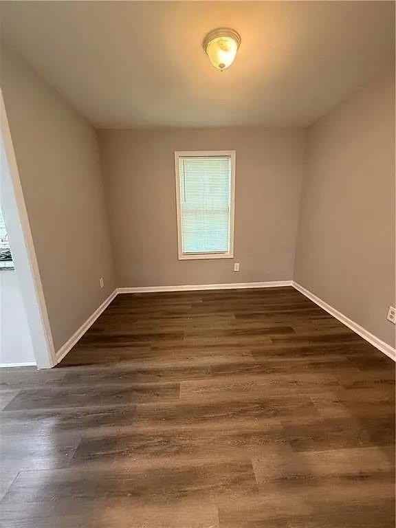 6255 Creekford Ln - Photo 5 of 12