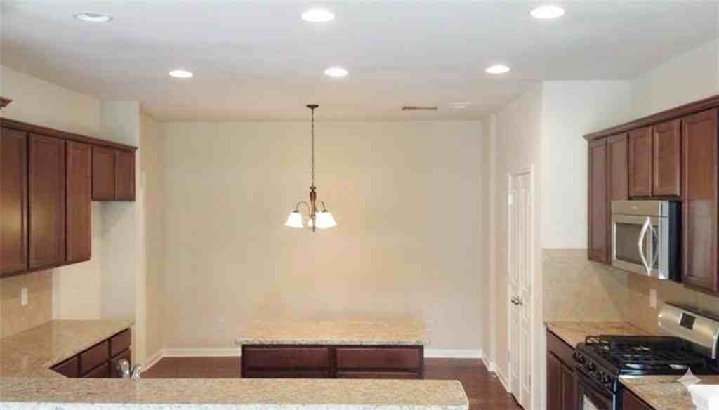 2690 Gold Creek Ln - Photo 4 of 21