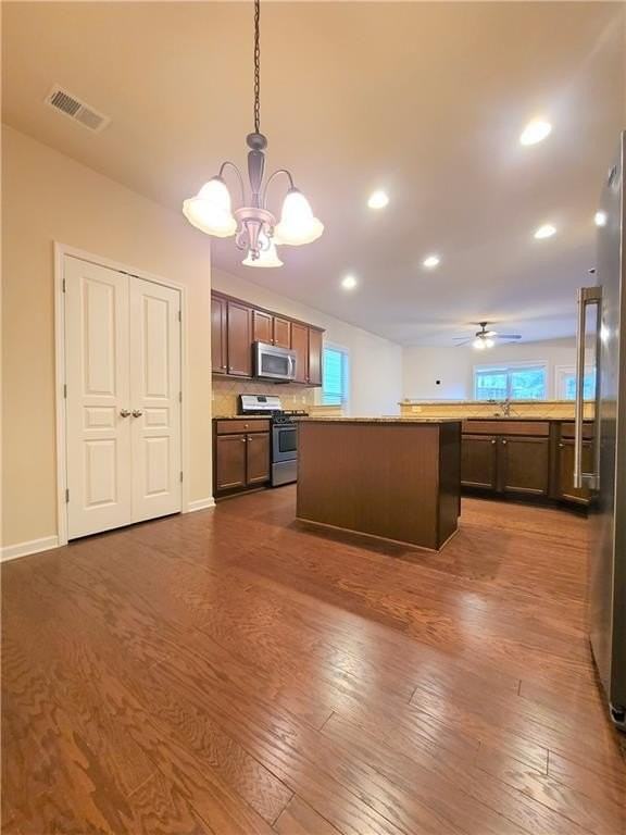 2690 Gold Creek Ln - Photo 6 of 21