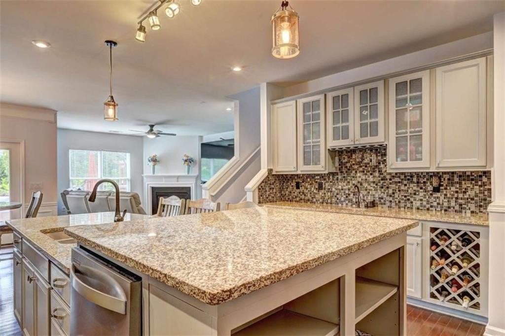 409 Golden Rod Ct - Photo 3 of 30