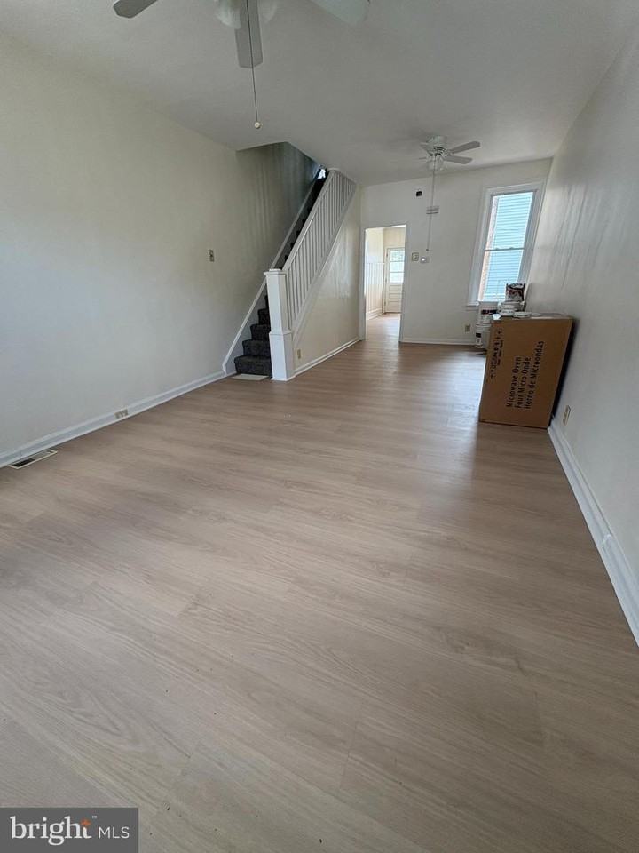 604 Hunter St #1 - Photo 4 of 10