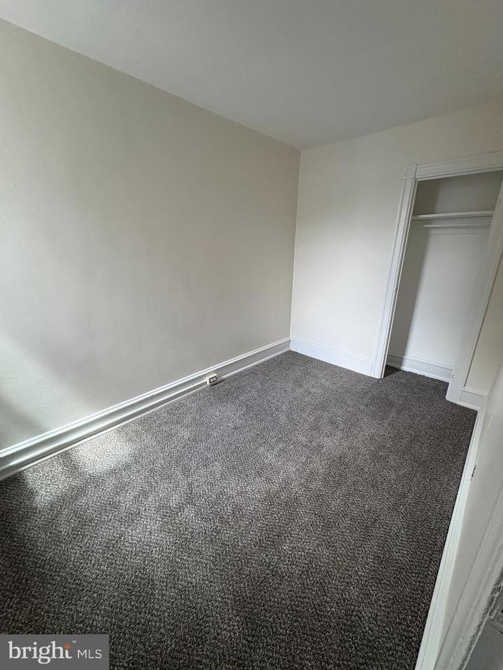 604 Hunter St #1 - Photo 6 of 10