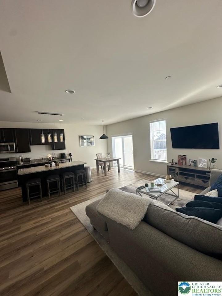 585 Gray Feather Way - Photo 6 of 19
