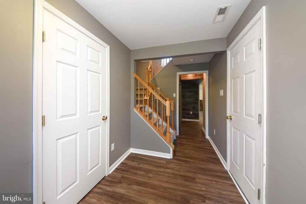 401 Jene Ct - Photo 4 of 33