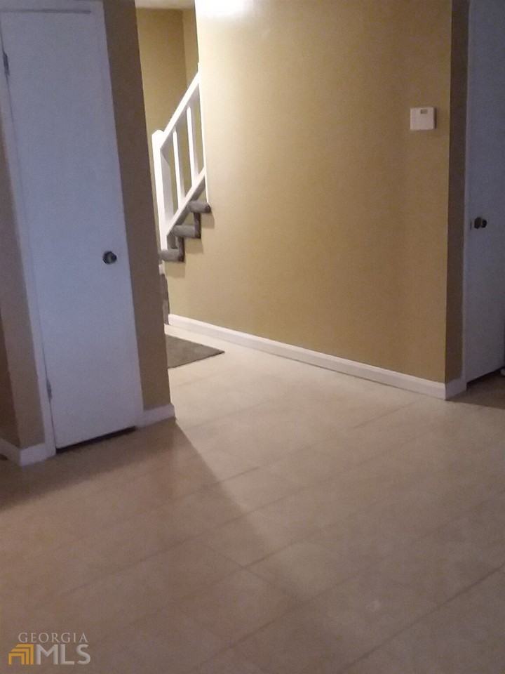 7620 Tara Rd - Photo 5 of 14