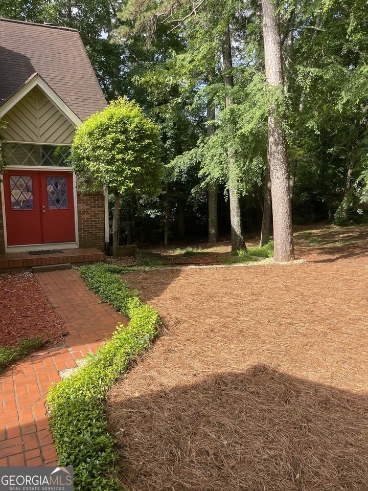 5035 Highland Hills Pkwy - Photo 2 of 47