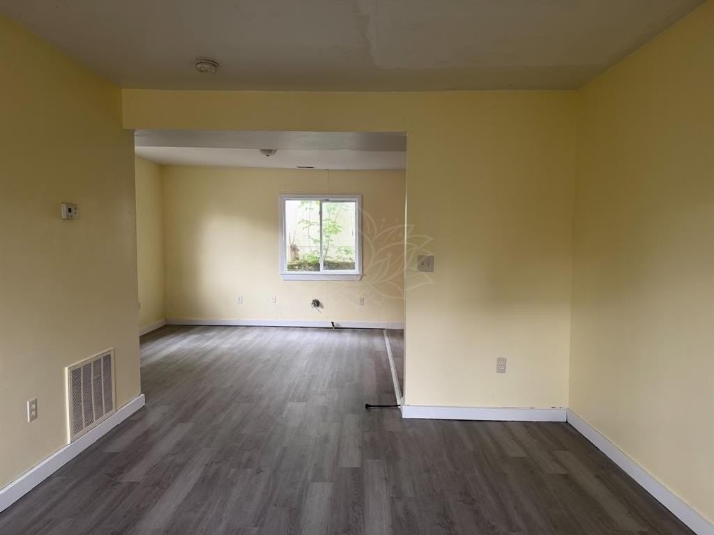 79 Baker St #4 - Photo 2 of 5