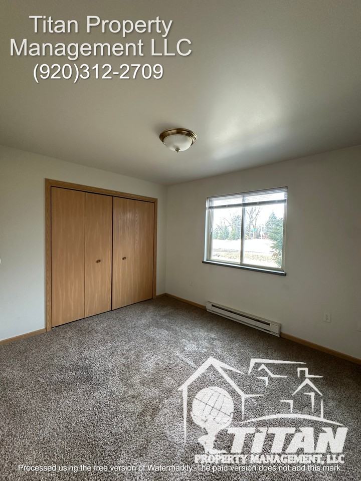 N7345 Spring St, Fond du lac - Photo 6 of 6