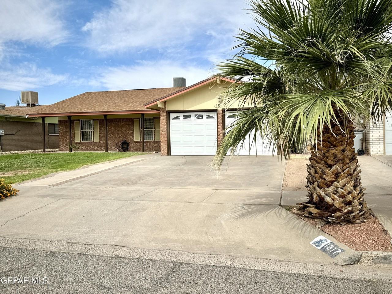 1817 Hugh Royer Pl - Photo 2 of 42