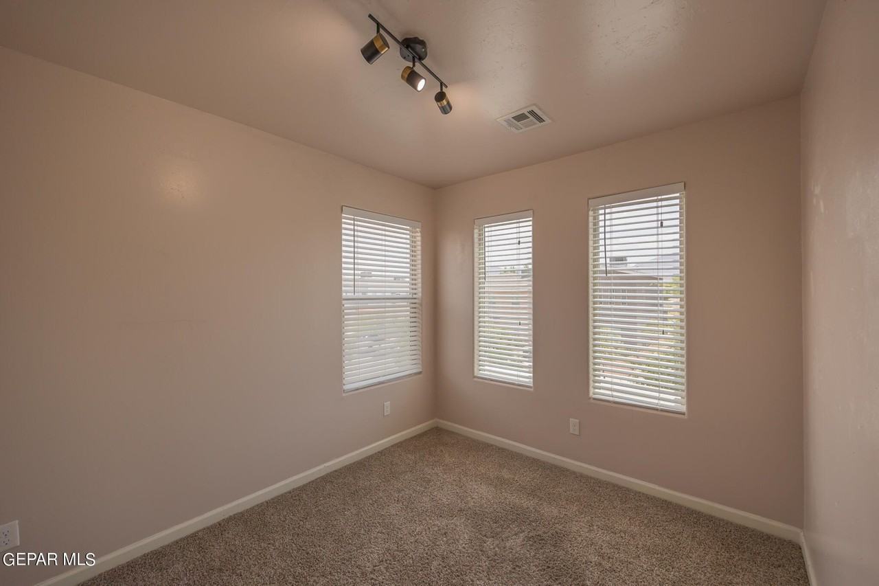 6537 Hoop St #A - Photo 5 of 11
