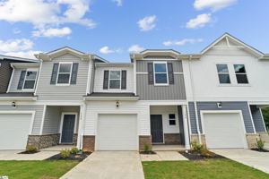 featured image of 7 Gramercy Woods Ln