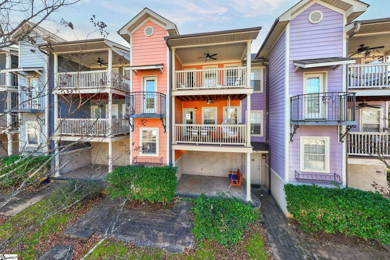7 Hamilton Ave - Photo 3 of 38