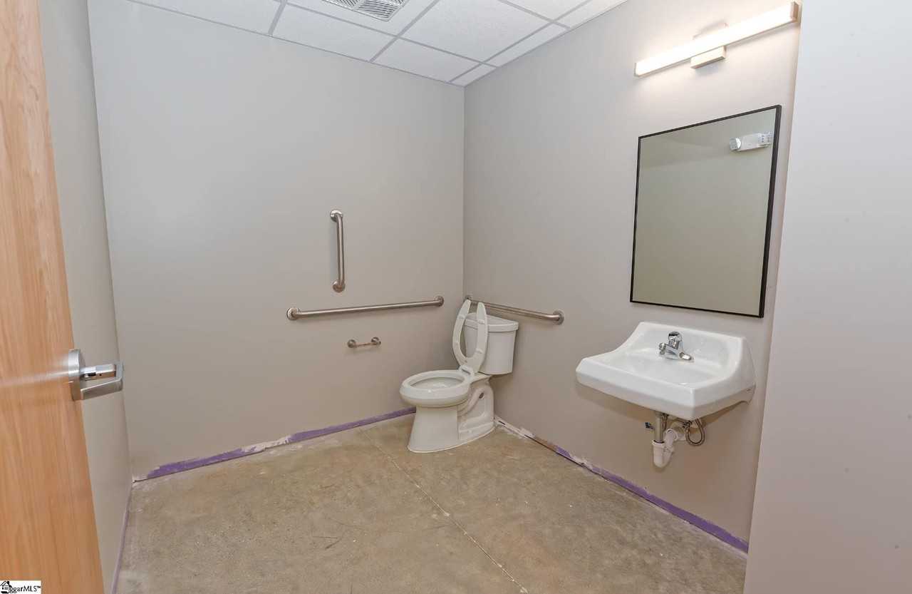 1 Brookside Dr #2 - Photo 7 of 8