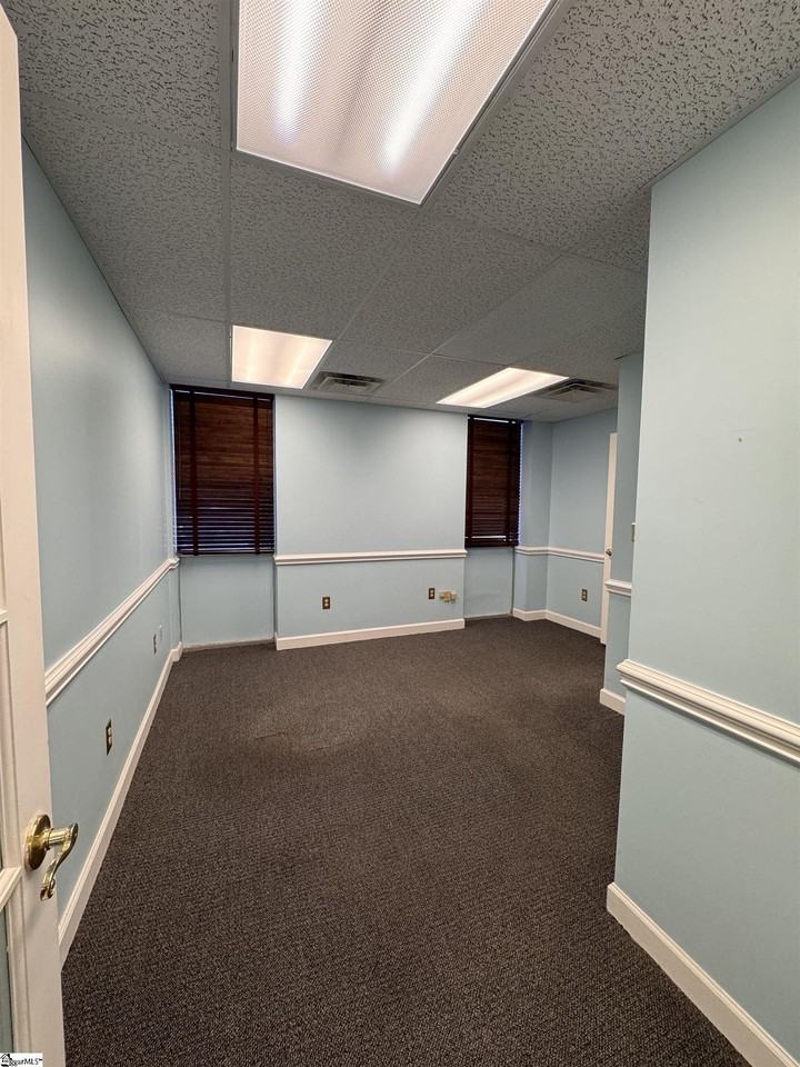 2315 N Main St #100 - Photo 4 of 13