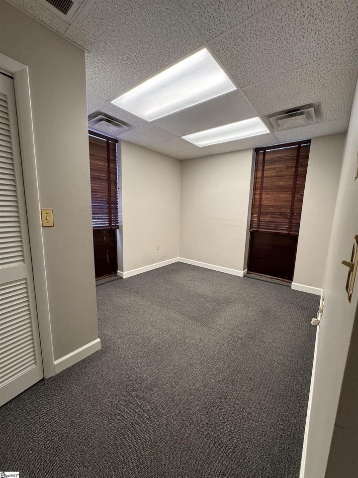 2315 N Main St #100 - Photo 7 of 13