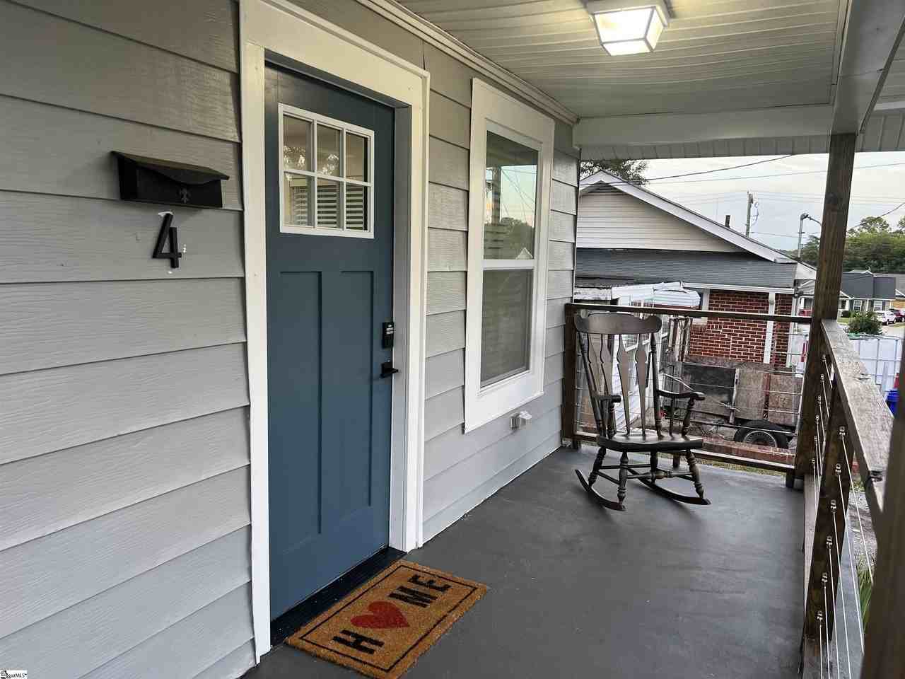 4 Lindberg Ave - Photo 4 of 36