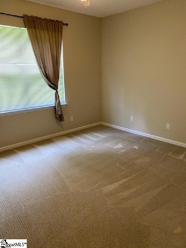 500 Grafton Ct - Photo 5 of 8