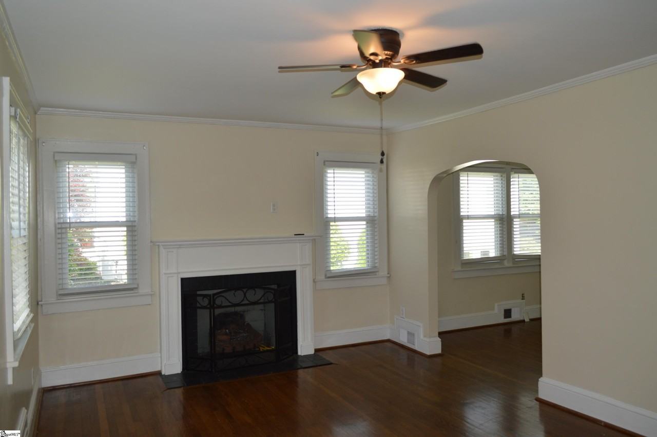 207 E Fairview Ave - Photo 2 of 18