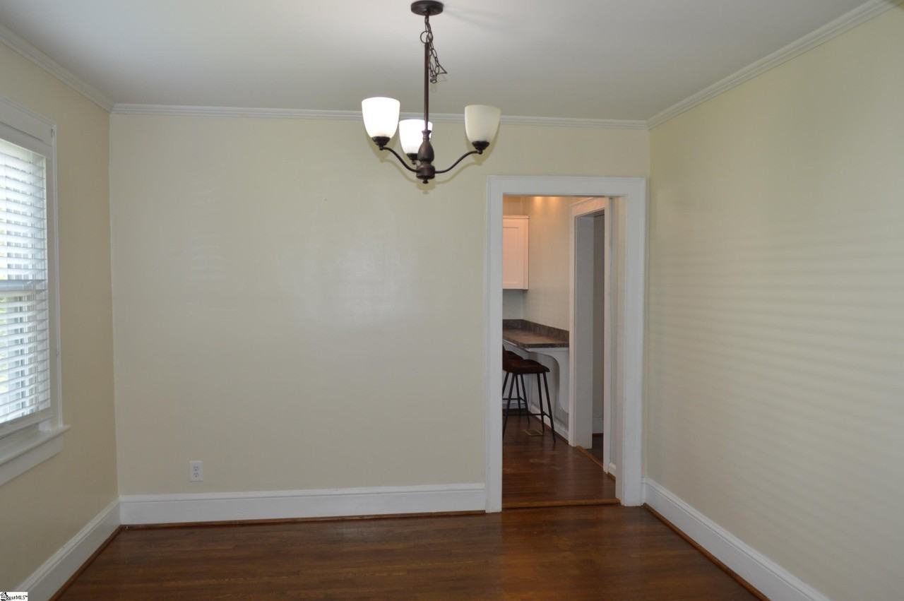 207 E Fairview Ave - Photo 4 of 18