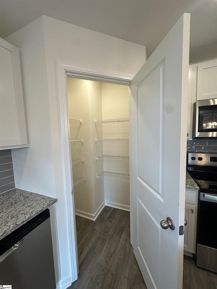 6039 Willutuck Dr - Photo 5 of 22
