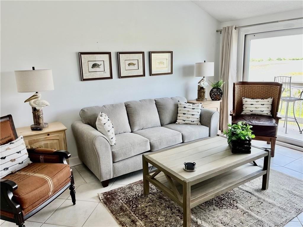 372 Moss Oak Cir - Photo 4 of 43