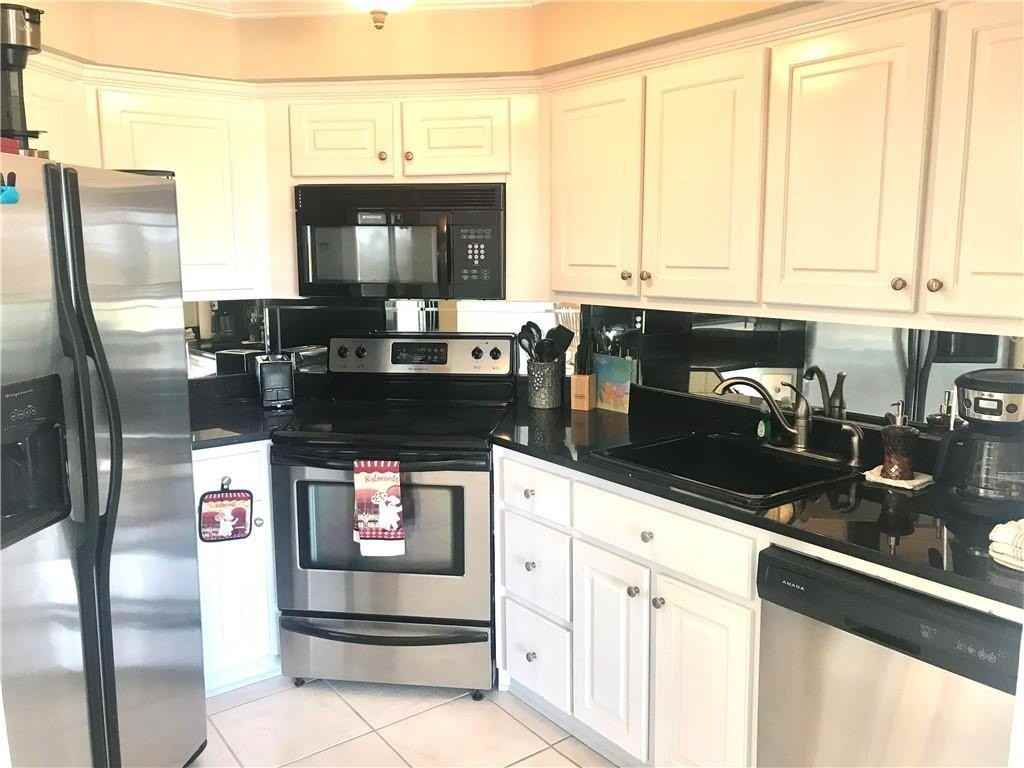 372 Moss Oak Cir - Photo 6 of 43