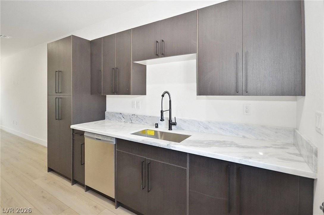 2001 S Dandelion St #3 - Photo 3 of 25