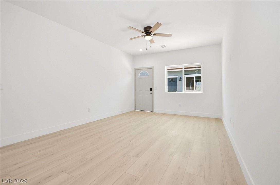 2001 S Dandelion St #3 - Photo 6 of 25