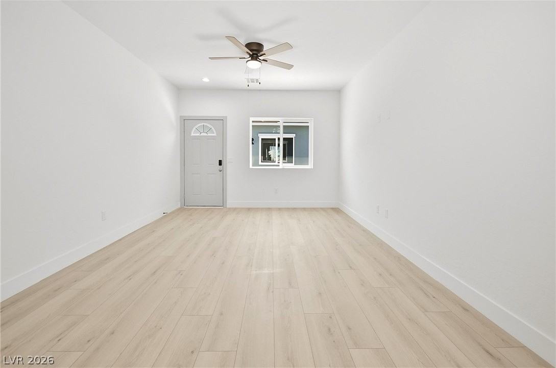2001 S Dandelion St #3 - Photo 7 of 25