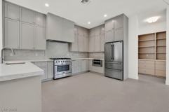 11 Fountainhead Cir - Photo 1 of 1