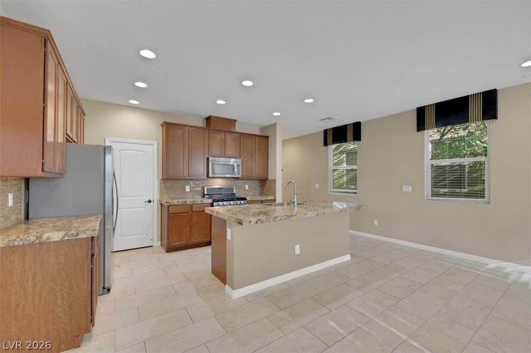 11323 Coulter Canyon St - Photo 6 of 44