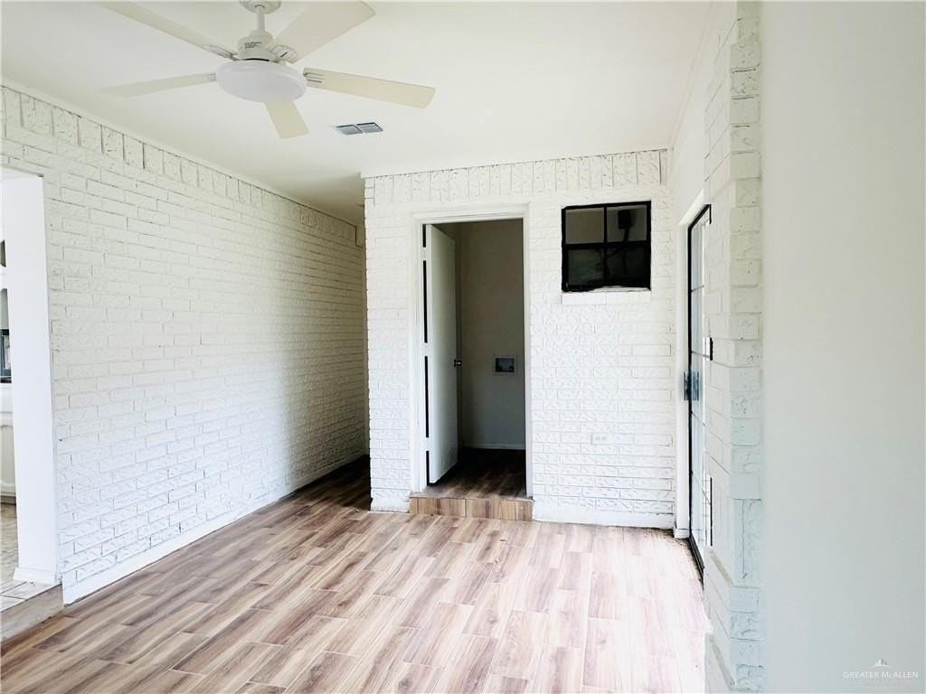 203 Encino Dr - Photo 5 of 12