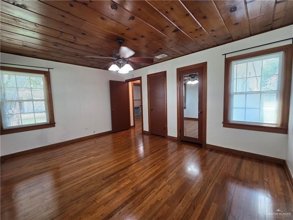 401 S Cynthia St - Photo 3 of 14