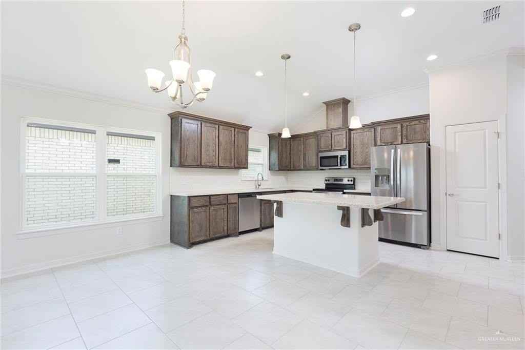 8406 N 33rd Ln - Photo 6 of 20