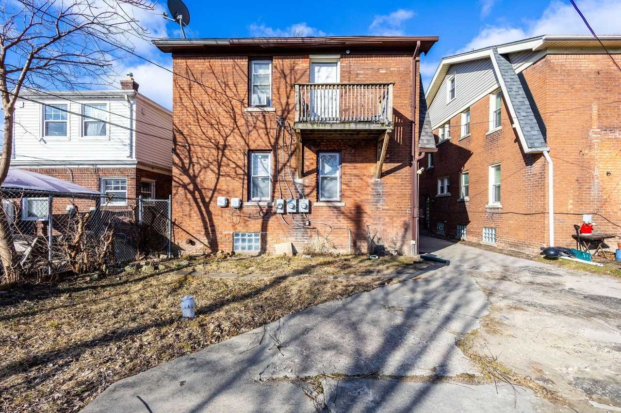 17308 Oak Dr - Photo 2 of 18
