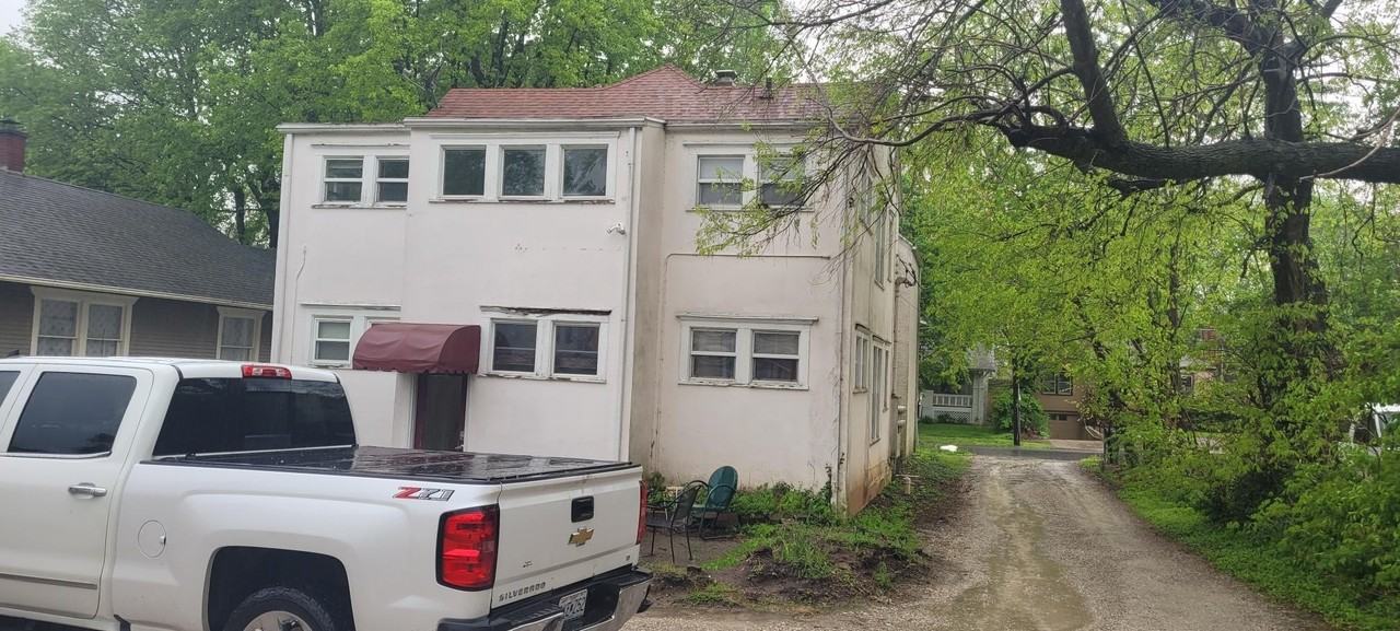 614 S Fremont Ave - Photo 4 of 18