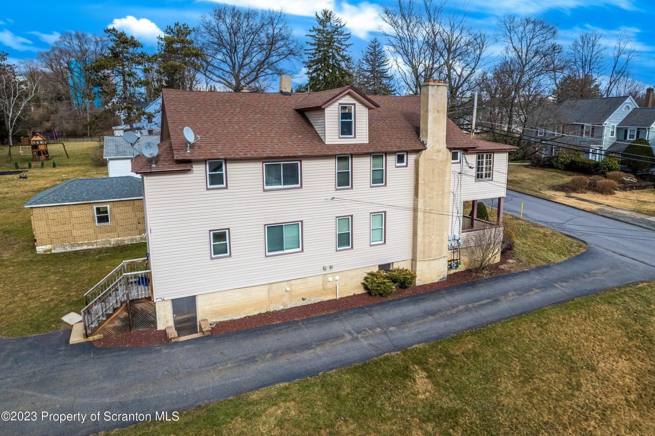 517 Highland Ave - Photo 4 of 28