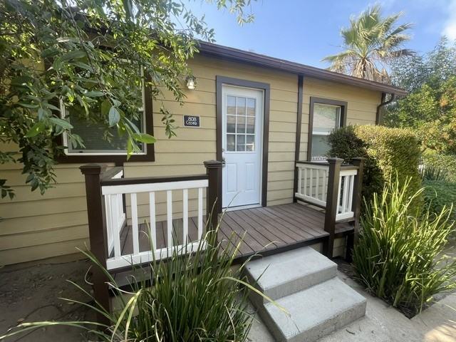 808 Cedar Street - Photo 5 of 20