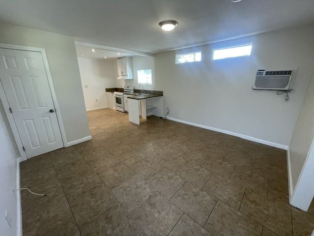 808 Cedar Street - Photo 7 of 20