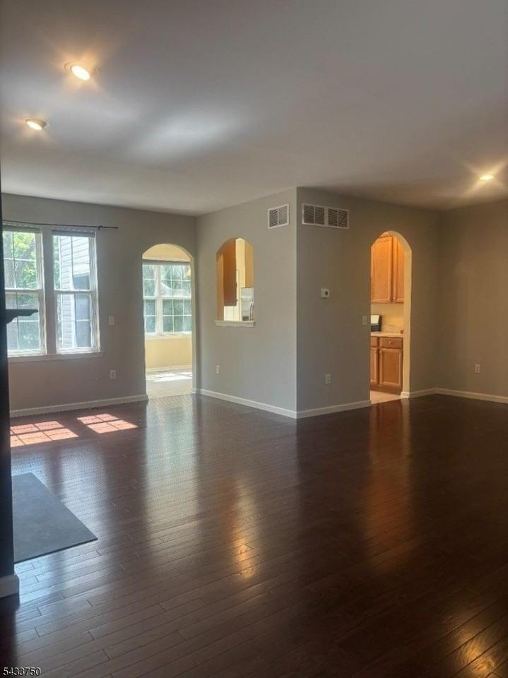 56 Indian Field Dr - Photo 2 of 21