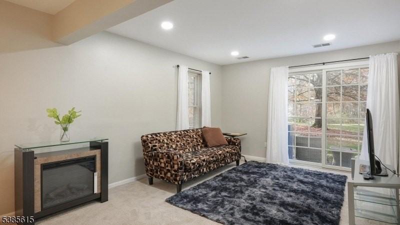 91 Jamestown Rd - Photo 5 of 13