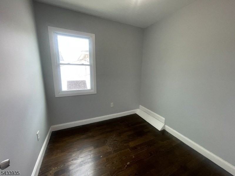 52 Smith St - Photo 4 of 9