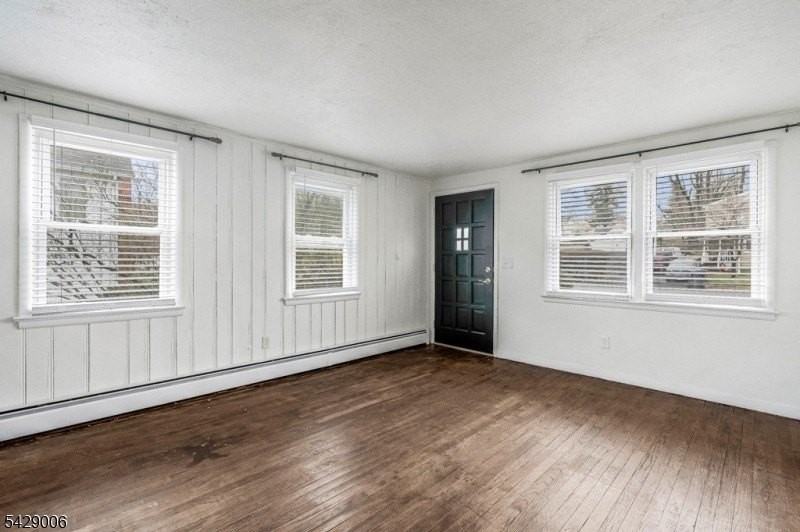 35 Bernards Ave - Photo 3 of 16